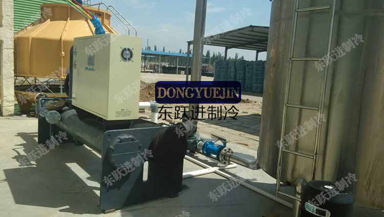 螺桿式冷凍機(jī)的正確安裝方法 螺桿式冷凍機(jī)的正確安裝方法